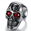 Bague homme acier  crane aux yeux rouge et tte imbrique