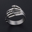 Bague homme rock en acier  main squelette