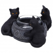 Bougeoir à reliefs félins mystérieux veillé par 3 chats noirs (10cm)