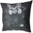 Coussin dcoratif avec chat gris  griffes sorties et dchirures