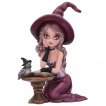 Figurine jolie sorcire pourpre Agatha lisant un grimoire avec son hibou (15cm)