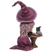 Figurine jolie sorcire pourpre Agatha lisant un grimoire avec son hibou (15cm)