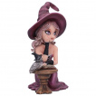 Figurine jolie sorcire pourpre Agatha lisant un grimoire avec son hibou (15cm)