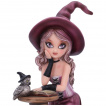 Figurine jolie sorcire pourpre Agatha lisant un grimoire avec son hibou (15cm)