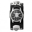 Montre gothique avec 3 têtes de morts à os croisés