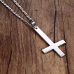 Pendentif croix renverse en acier (+chaine)