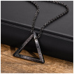 Pendentif Viking homme triangle noir à runes en acier