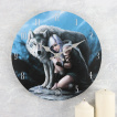 Pendule murale  femme et loup 