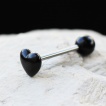 Piercing langue coeur noir