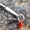 Piercing lobe oreille en forme d'épée style faux écarteur