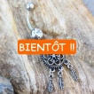 Piercing nombril attape rêves vintage à strass bleu