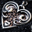 Piercing nombril coeur Steampunk