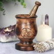 Pilon et mortier en bois à pentagramme gravé