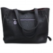Sac à main en similicuir noir avec femme masquée