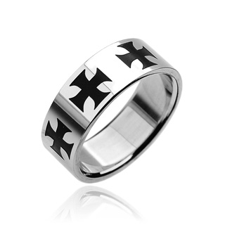 Bague homme acier avec motif croix celtiques