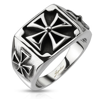 Bague homme acier noircie et use avec trois croix celtiques