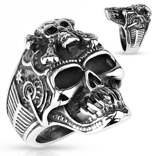 Bague homme en acier  crane steampunk avec tte pirate