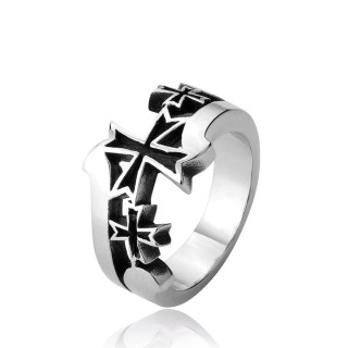 Bague homme gothique ajoure en acier  croix de Malte