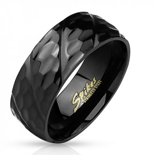 Bague homme noire en acier  surface martele et diagonales