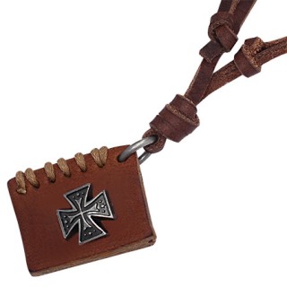 Collier cuir  pendentif livre orn d'une croix de Malte en mtal