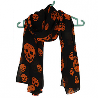 Grand foulard noir avec ttes de mort oranges