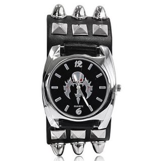 Montre gothique  bracelet rivet avec cadran  crane de dmon