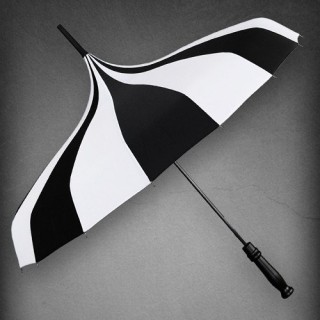 Parapluie gothique noir et blanc "Cabaret" - Restyle