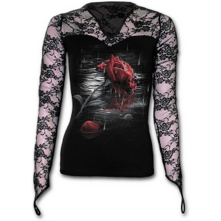 T-shirt femme gothique  dentelle avec rose rouge pose sur l'eau