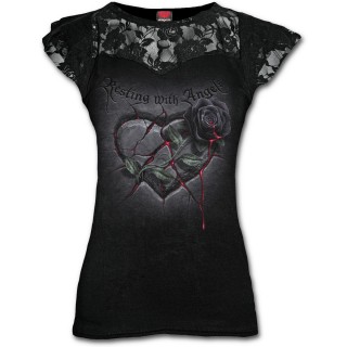 T-shirt femme gothique  dentelles avec rose noire sur coeur de pierre ensanglant